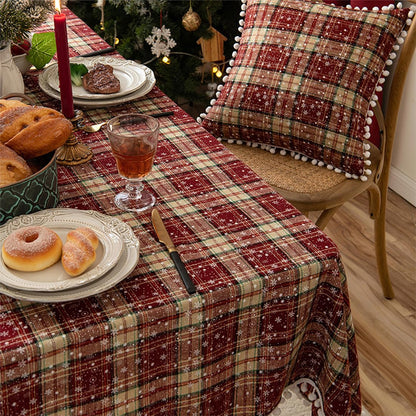 Fennco Styles Classic Plaid Snowflake Holiday Tablecloth - Tartan Rectangular Table Cover for Dining Room, Christmas Décor, and Winter Festivals