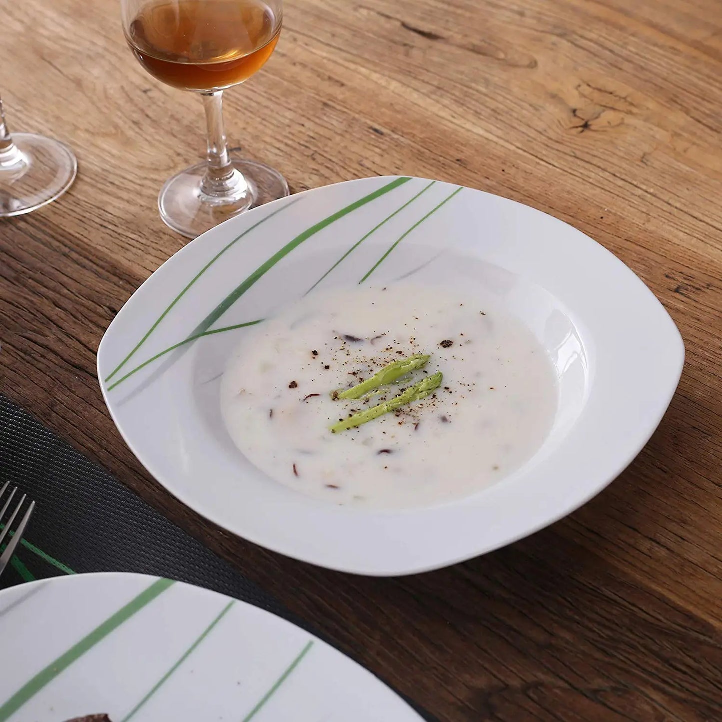 VEWEET AVIVA 24/48-Piece Ivo16/32 Dinnerware Set