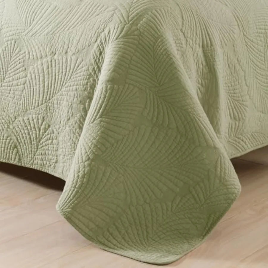 Tropical Palm Tree King Size Quilt Set  Quilted Bedding Lightweight
