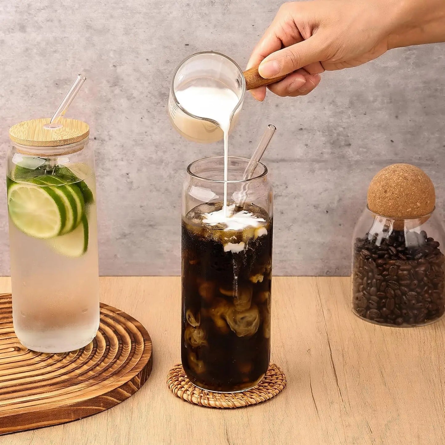 4Pcs 18.6Oz   Drinking Glasses  Bamboo Lids and Glass Straws,